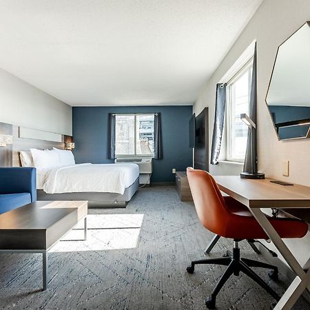 Holiday Inn Express Philadelphia Penn'S Landing By Ihg Exterior photo