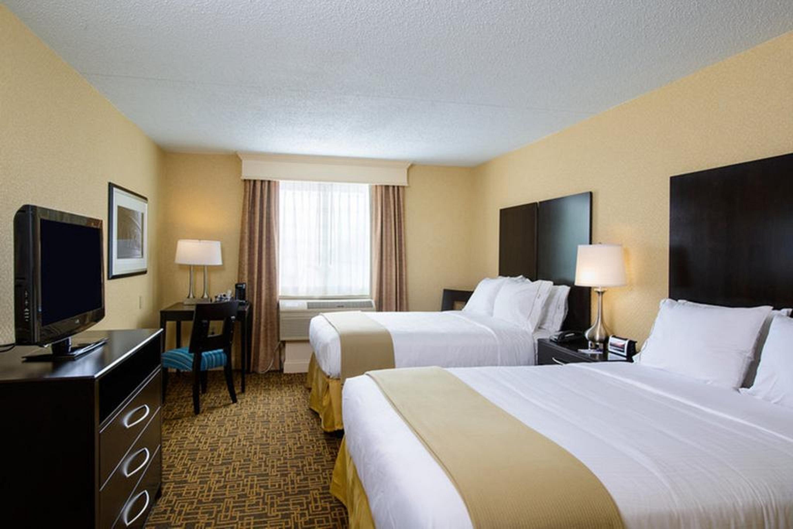 Holiday Inn Express Philadelphia Penn'S Landing By Ihg Exterior photo