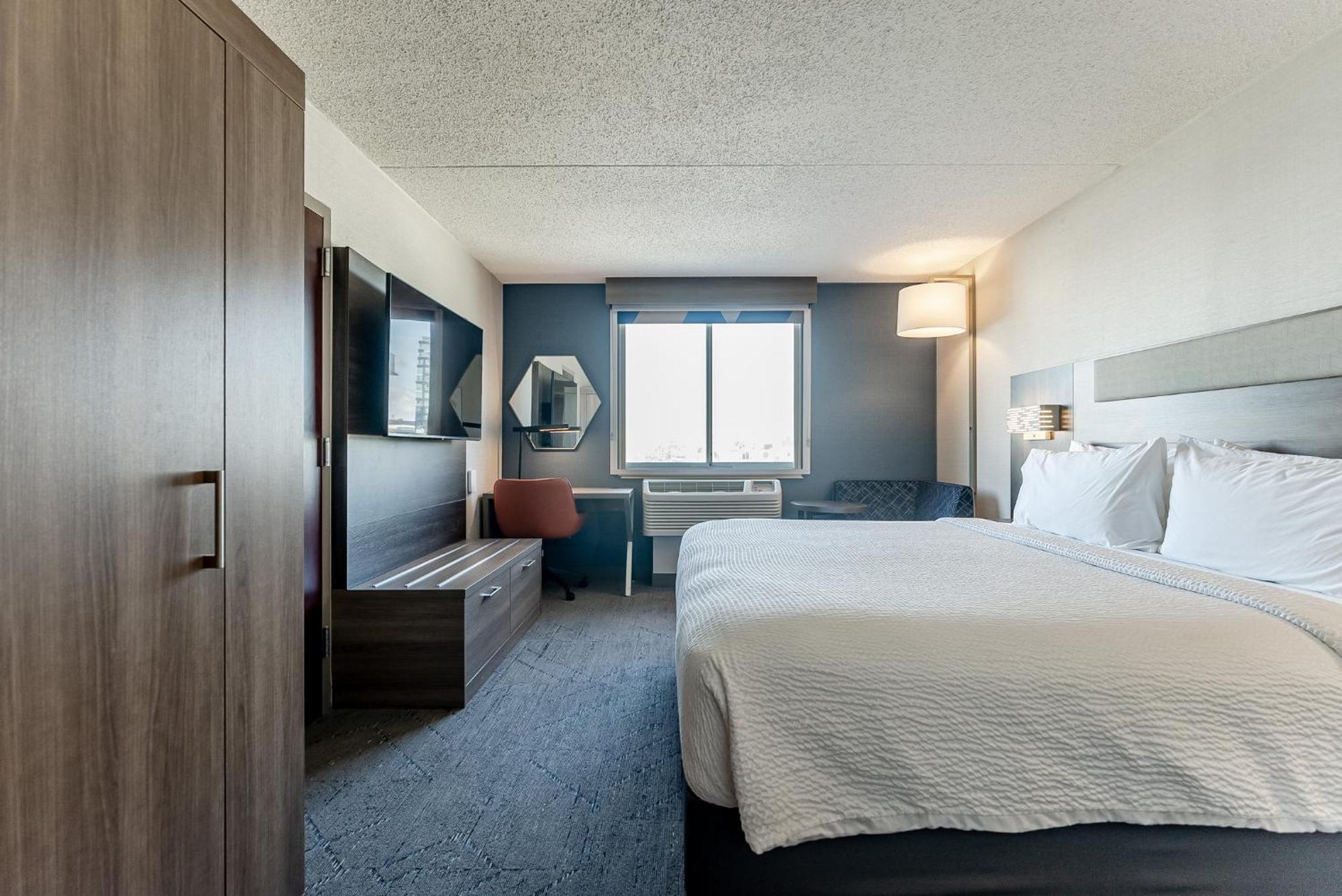 Holiday Inn Express Philadelphia Penn'S Landing By Ihg Exterior photo