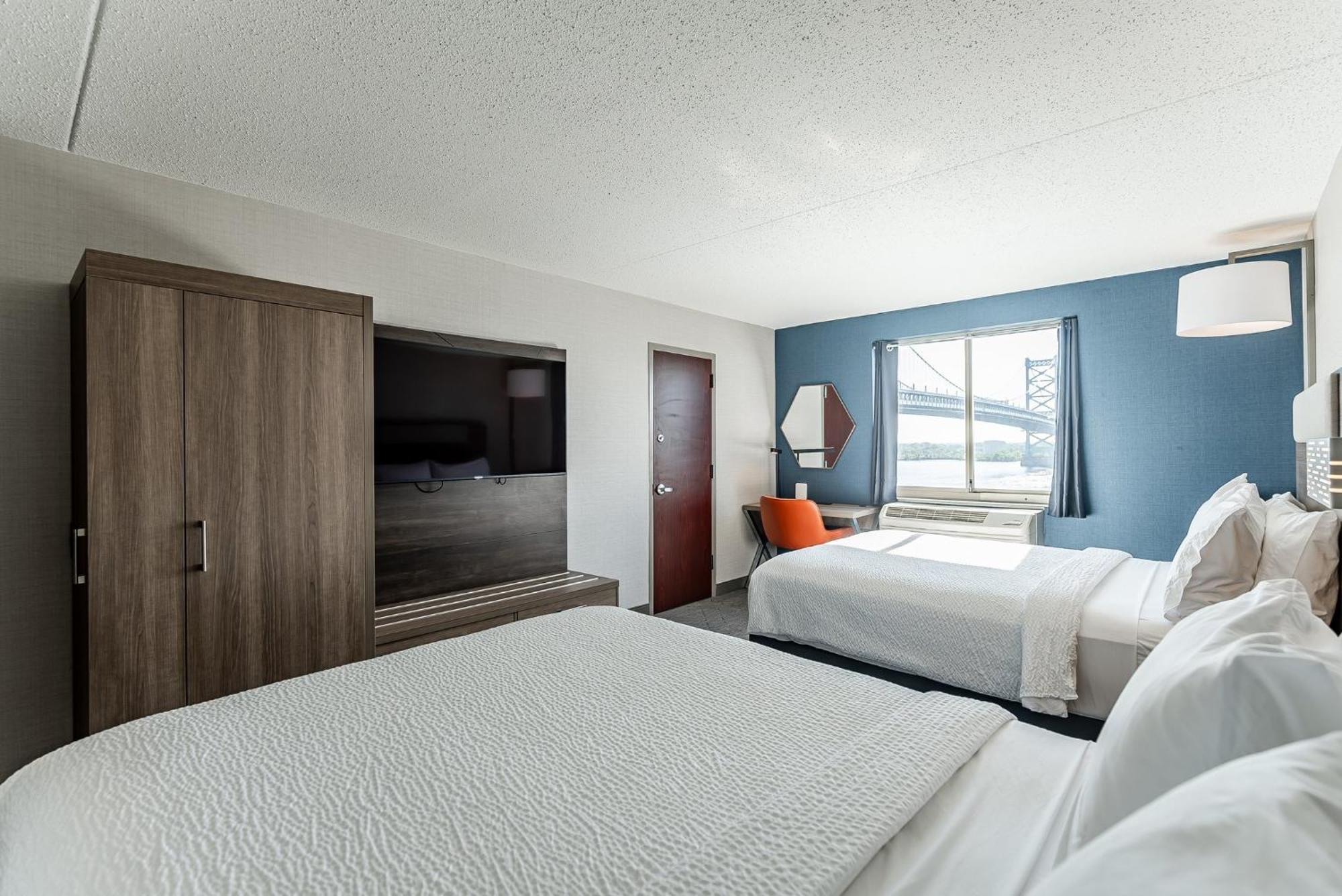 Holiday Inn Express Philadelphia Penn'S Landing By Ihg Exterior photo