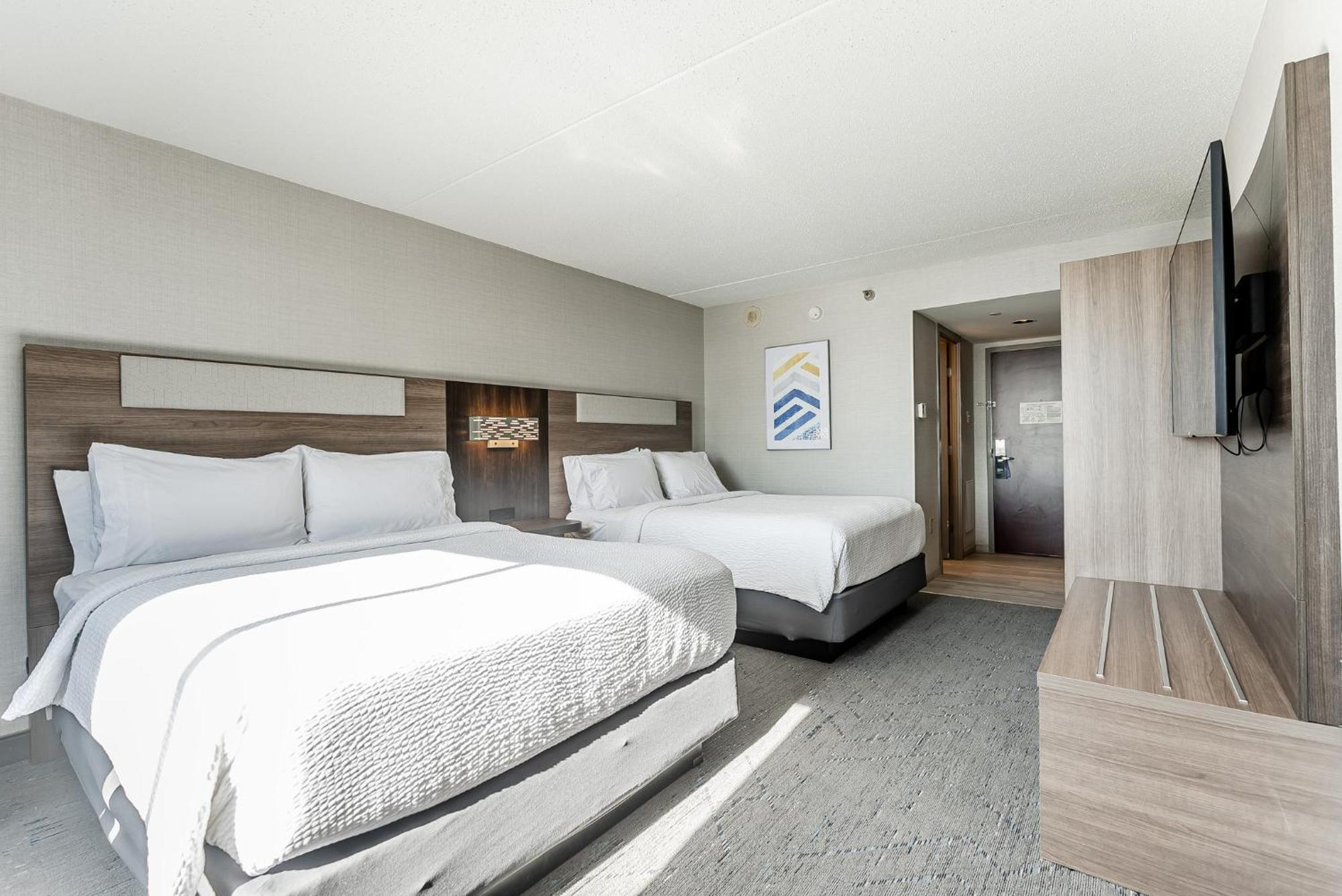 Holiday Inn Express Philadelphia Penn'S Landing By Ihg Exterior photo